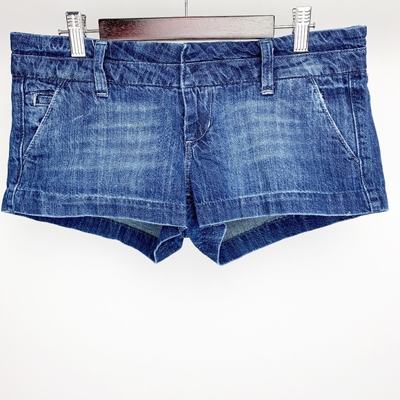 American Eagle Outfitters Pants - AEO Dark Wash Cotton Shorts Size 4